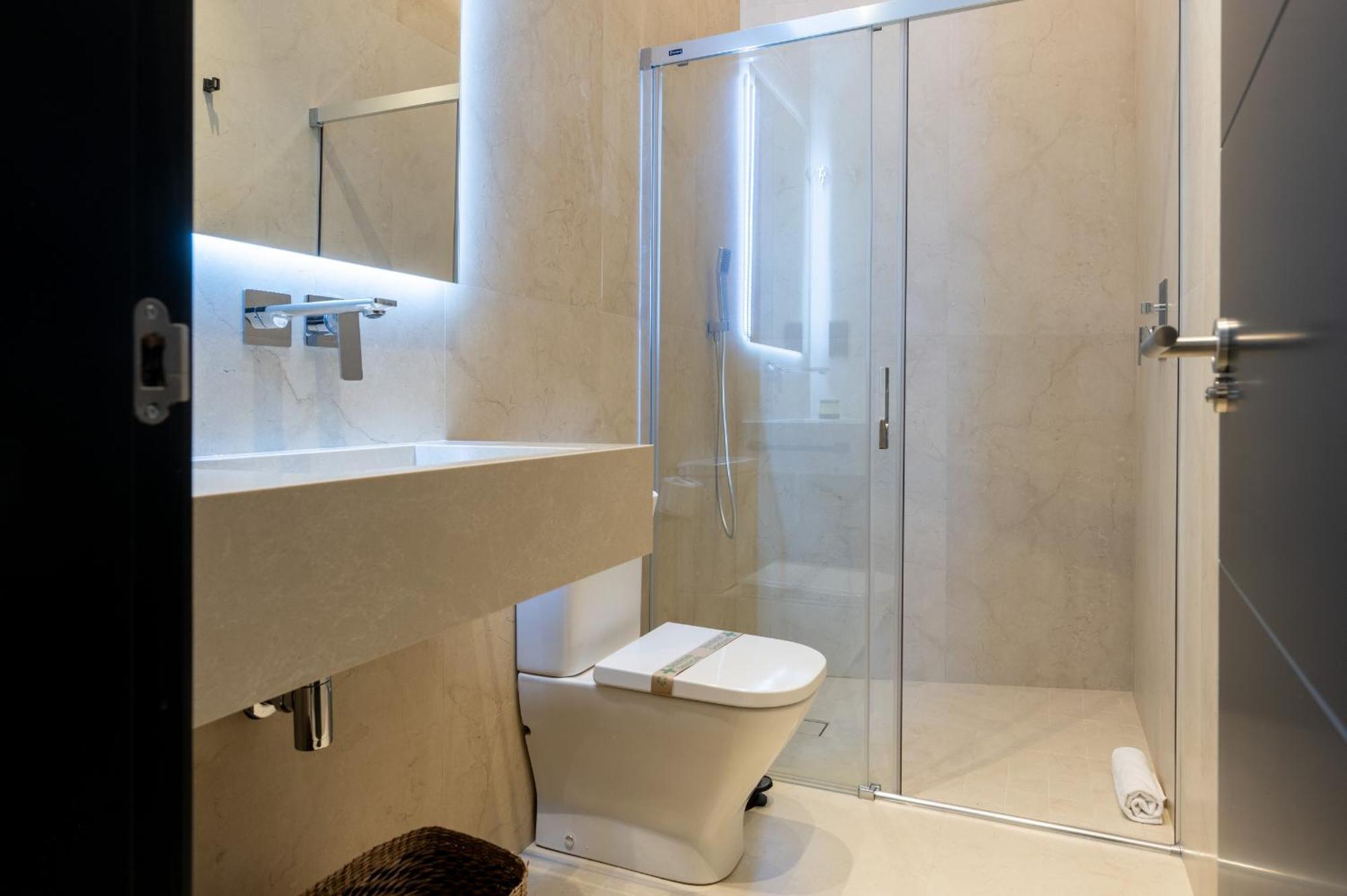 New Design Apartment - Private Patio - Gallos 2 Σεβίλλη Εξωτερικό φωτογραφία