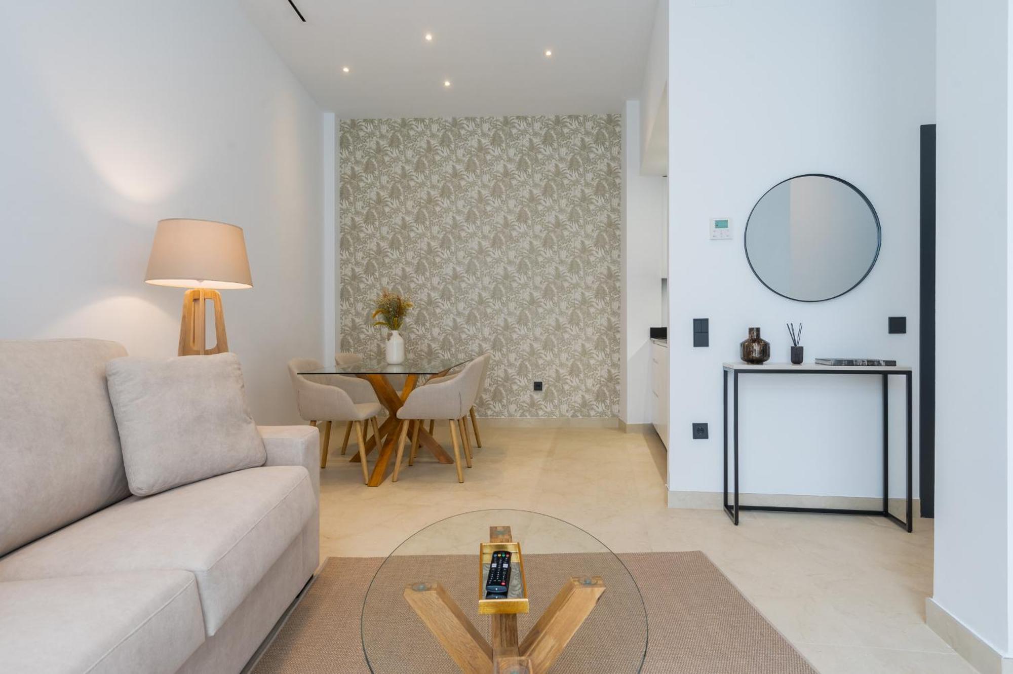 New Design Apartment - Private Patio - Gallos 2 Σεβίλλη Εξωτερικό φωτογραφία