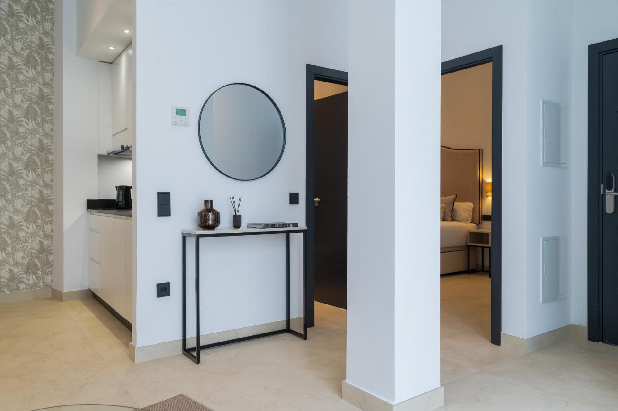 New Design Apartment - Private Patio - Gallos 2 Σεβίλλη Εξωτερικό φωτογραφία